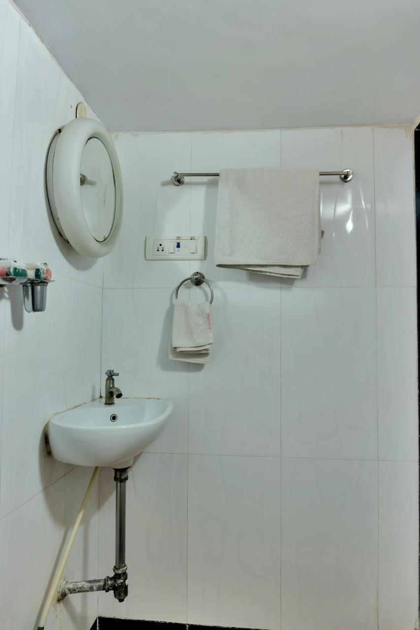 Konark Apartment Mālād Buitenkant foto