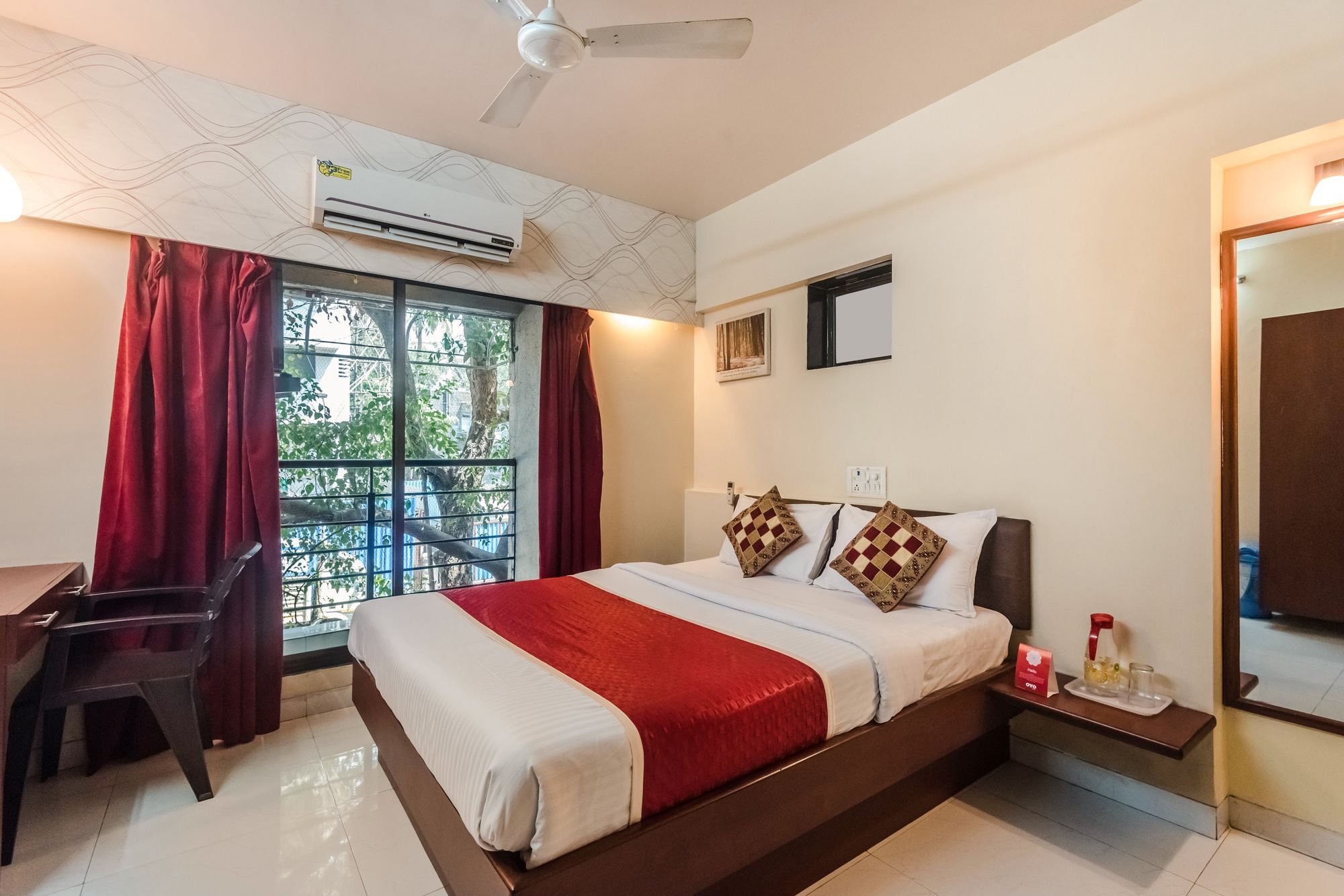 Konark Apartment Mālād Buitenkant foto